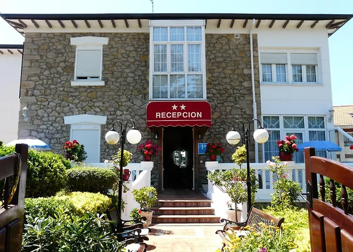 Hospedaje Roiz Suances